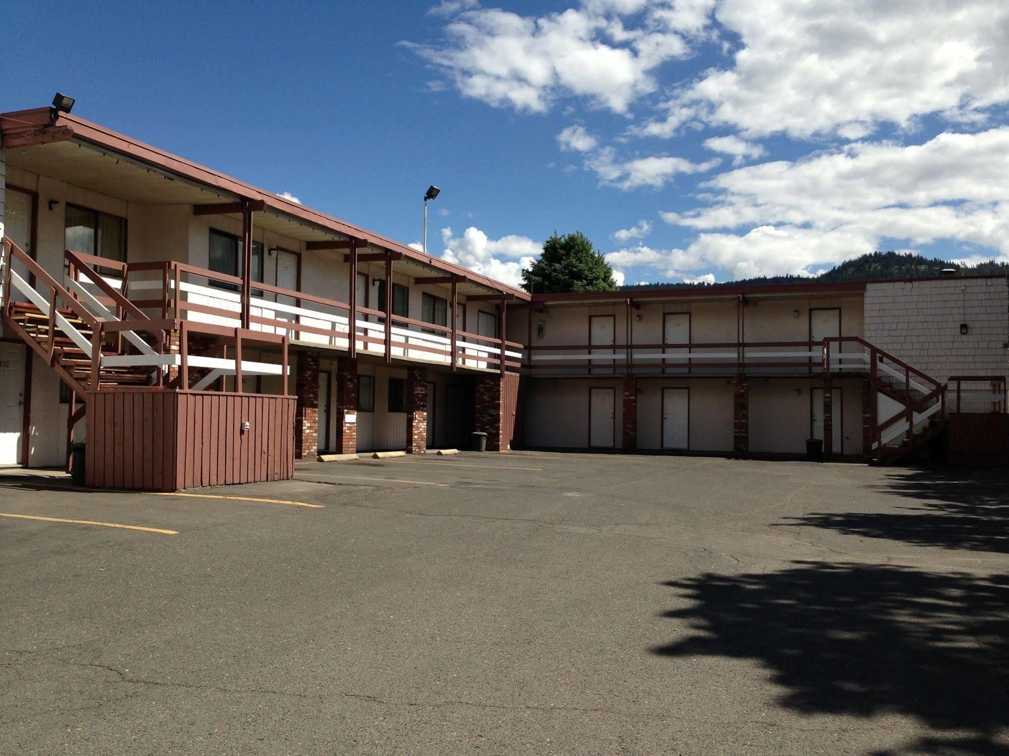 Rider'S Inn Kamloops Exterior foto